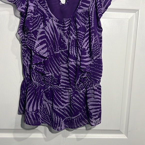 Elle Women’s Purple Ruffle blouse - size Medium - Picture 2 of 6